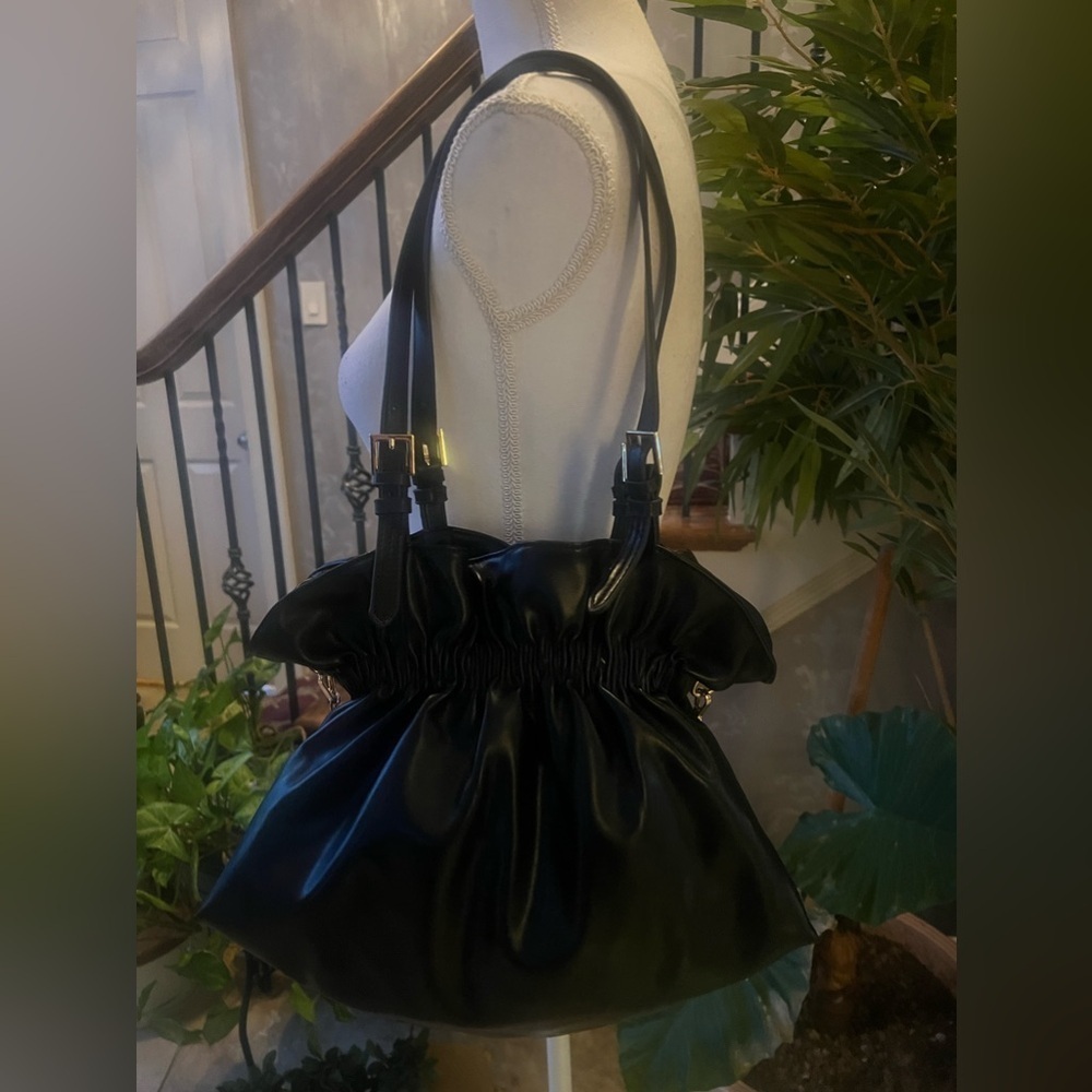 Ladies dress black bag. No brand brand new. Never used. NWOT. Black and gold. - Picture 7 of 15